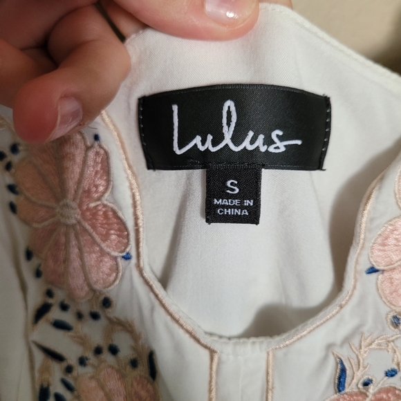 EUC Lulu's Daiey Petal Pickin Ivory Embroidered Dress, S, PTP 14.5in - Picture 8 of 8